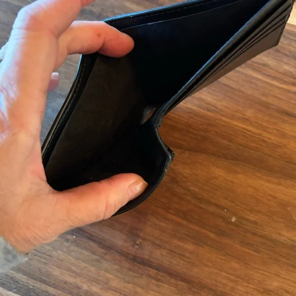 Gucci Bee monogram billfold bifold style grey wallet - authentic and VGUC - Picture 7 of 7